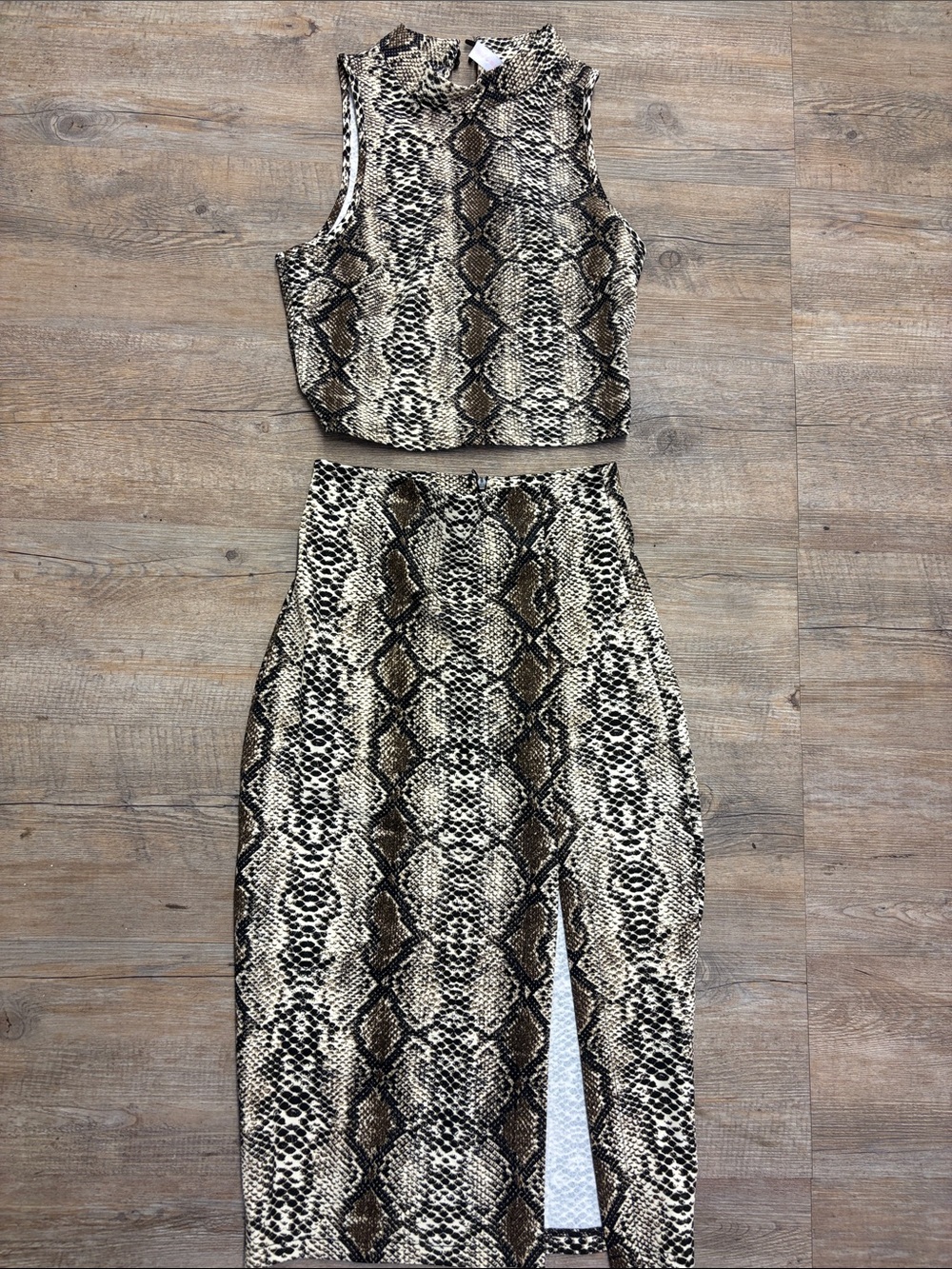 Sleeveless Snake-Print Midi Dress Set in Brown